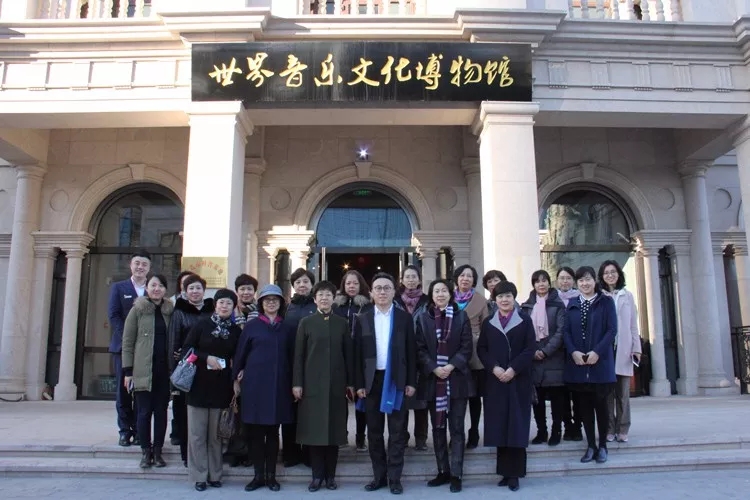 3月7日下午，大连市卫生健康委员会在世界音乐文化博物馆举办“以文化相伴，携幸福同行”主题活动